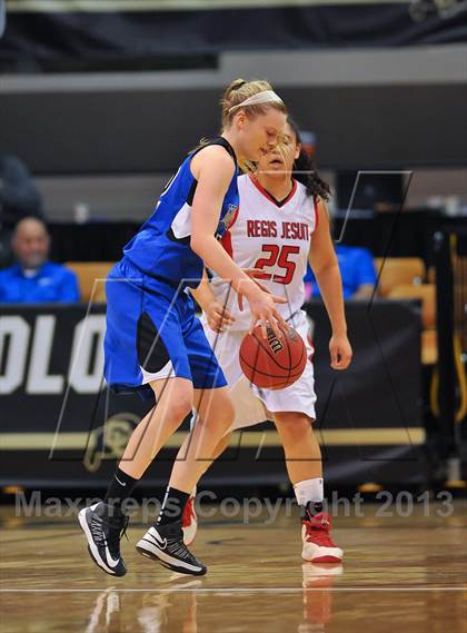 Thumbnail 3 in Regis Jesuit vs. Grandview (CHSAA 5A Semifinal) photogallery.