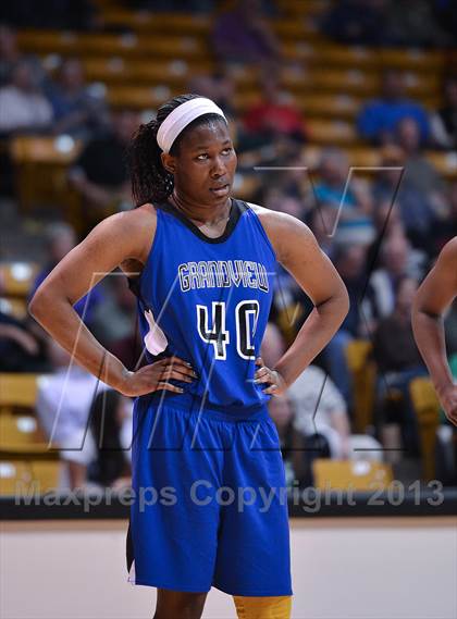 Thumbnail 2 in Regis Jesuit vs. Grandview (CHSAA 5A Semifinal) photogallery.