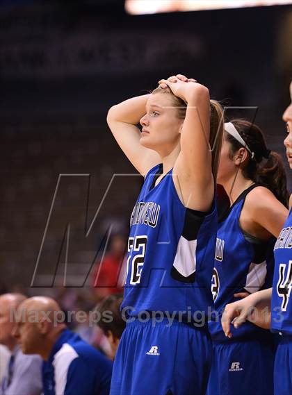 Thumbnail 2 in Regis Jesuit vs. Grandview (CHSAA 5A Semifinal) photogallery.