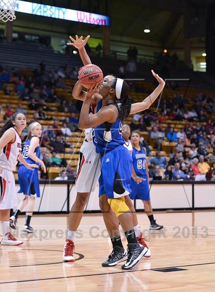 Thumbnail 1 in Regis Jesuit vs. Grandview (CHSAA 5A Semifinal) photogallery.