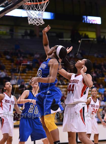 Thumbnail 3 in Regis Jesuit vs. Grandview (CHSAA 5A Semifinal) photogallery.