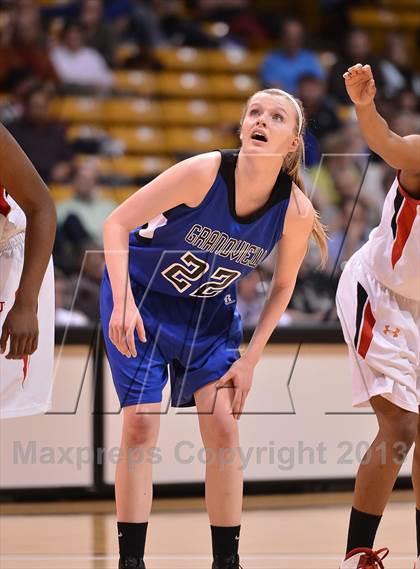 Thumbnail 2 in Regis Jesuit vs. Grandview (CHSAA 5A Semifinal) photogallery.