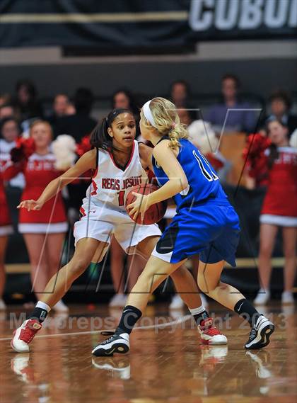 Thumbnail 1 in Regis Jesuit vs. Grandview (CHSAA 5A Semifinal) photogallery.