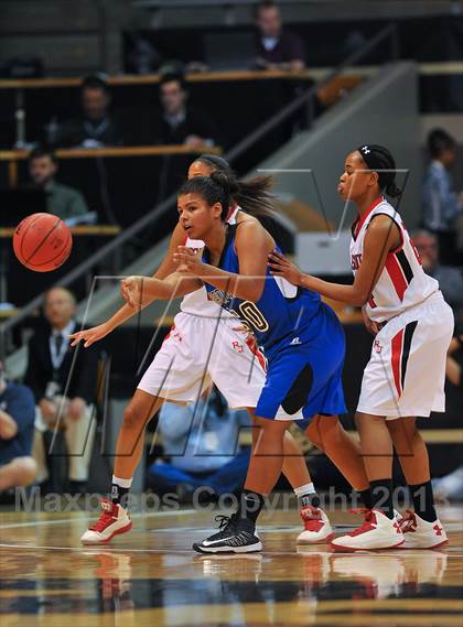 Thumbnail 2 in Regis Jesuit vs. Grandview (CHSAA 5A Semifinal) photogallery.