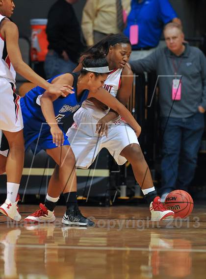 Thumbnail 3 in Regis Jesuit vs. Grandview (CHSAA 5A Semifinal) photogallery.