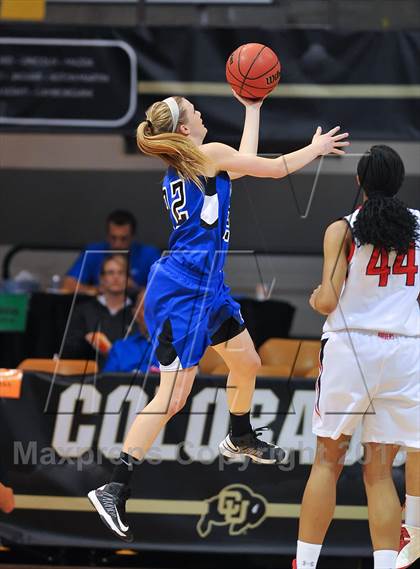 Thumbnail 2 in Regis Jesuit vs. Grandview (CHSAA 5A Semifinal) photogallery.