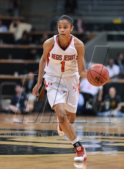 Thumbnail 2 in Regis Jesuit vs. Grandview (CHSAA 5A Semifinal) photogallery.