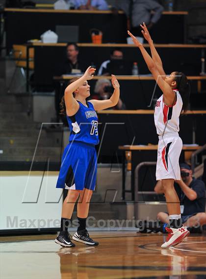 Thumbnail 1 in Regis Jesuit vs. Grandview (CHSAA 5A Semifinal) photogallery.