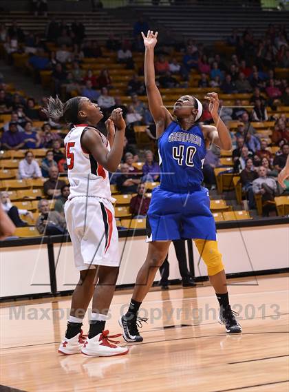 Thumbnail 3 in Regis Jesuit vs. Grandview (CHSAA 5A Semifinal) photogallery.