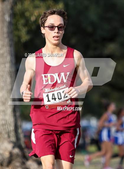Thumbnail 2 in LHSAA District 7-4A District Meet photogallery.
