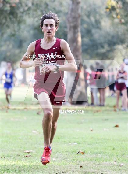 Thumbnail 1 in LHSAA District 7-4A District Meet photogallery.