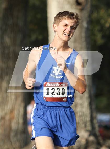 Thumbnail 1 in LHSAA District 7-4A District Meet photogallery.