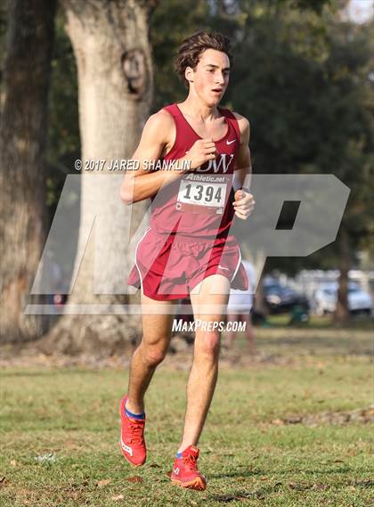 Thumbnail 1 in LHSAA District 7-4A District Meet photogallery.