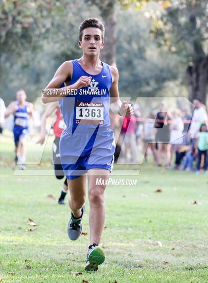 Thumbnail 1 in LHSAA District 7-4A District Meet photogallery.