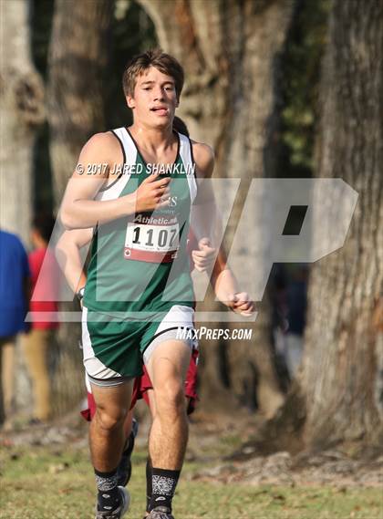 Thumbnail 2 in LHSAA District 7-4A District Meet photogallery.