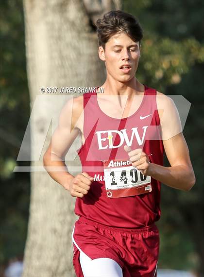 Thumbnail 2 in LHSAA District 7-4A District Meet photogallery.