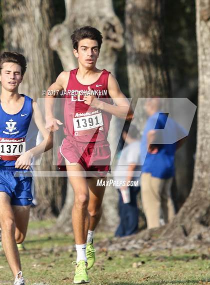 Thumbnail 1 in LHSAA District 7-4A District Meet photogallery.