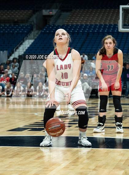 Thumbnail 3 in Gruver vs Muenster (UIL 2A Final) photogallery.