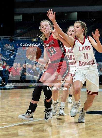 Thumbnail 3 in Gruver vs Muenster (UIL 2A Final) photogallery.