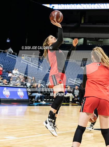 Thumbnail 3 in Gruver vs Muenster (UIL 2A Final) photogallery.