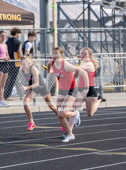 Thumbnail 3 in Early Bird Invitational (Running Events Day 1) photogallery.