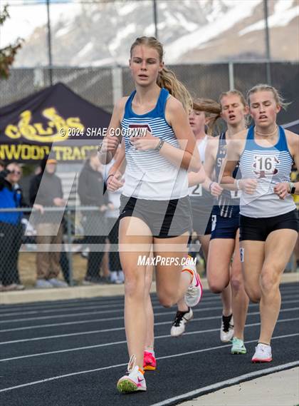 Thumbnail 2 in Early Bird Invitational (Running Events Day 1) photogallery.