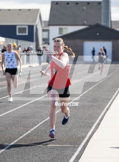 Thumbnail 2 in Early Bird Invitational (Running Events Day 1) photogallery.
