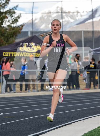 Thumbnail 1 in Early Bird Invitational (Running Events Day 1) photogallery.