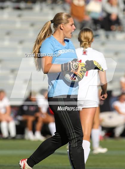 Thumbnail 3 in Bountiful vs. Olympus (UHSAA 5A Semifinal) photogallery.
