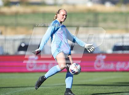Thumbnail 1 in Bountiful vs. Olympus (UHSAA 5A Semifinal) photogallery.
