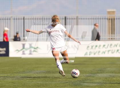 Thumbnail 1 in Bountiful vs. Olympus (UHSAA 5A Semifinal) photogallery.