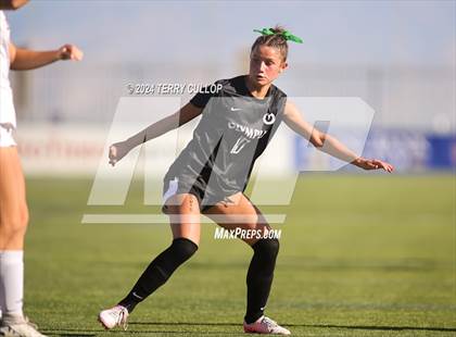 Thumbnail 1 in Bountiful vs. Olympus (UHSAA 5A Semifinal) photogallery.