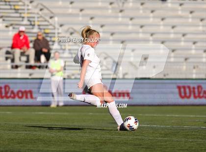 Thumbnail 2 in Bountiful vs. Olympus (UHSAA 5A Semifinal) photogallery.