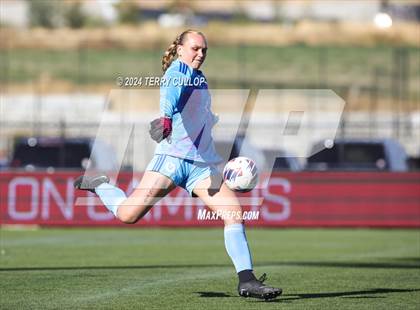Thumbnail 1 in Bountiful vs. Olympus (UHSAA 5A Semifinal) photogallery.