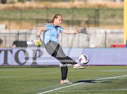 Thumbnail 2 in Bountiful vs. Olympus (UHSAA 5A Semifinal) photogallery.