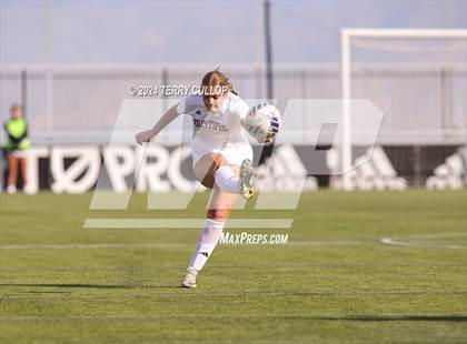 Thumbnail 1 in Bountiful vs. Olympus (UHSAA 5A Semifinal) photogallery.