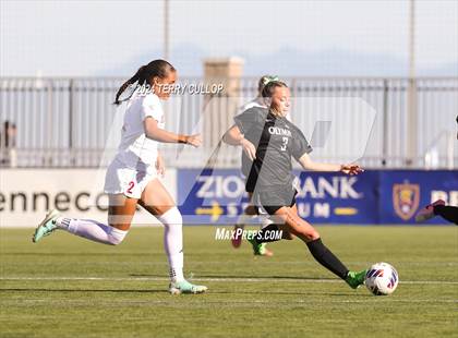 Thumbnail 2 in Bountiful vs. Olympus (UHSAA 5A Semifinal) photogallery.