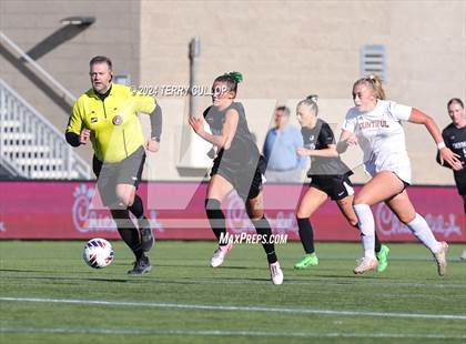 Thumbnail 2 in Bountiful vs. Olympus (UHSAA 5A Semifinal) photogallery.