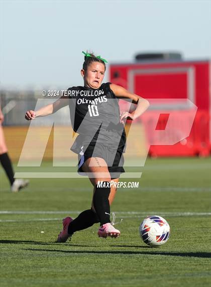 Thumbnail 3 in Bountiful vs. Olympus (UHSAA 5A Semifinal) photogallery.