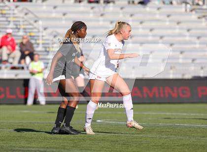 Thumbnail 1 in Bountiful vs. Olympus (UHSAA 5A Semifinal) photogallery.
