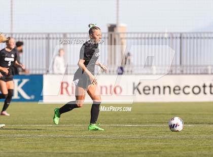 Thumbnail 3 in Bountiful vs. Olympus (UHSAA 5A Semifinal) photogallery.