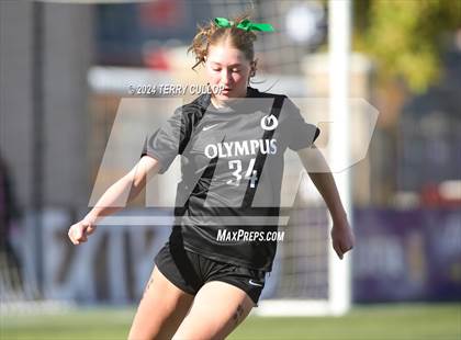 Thumbnail 3 in Bountiful vs. Olympus (UHSAA 5A Semifinal) photogallery.