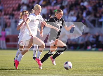 Thumbnail 3 in Bountiful vs. Olympus (UHSAA 5A Semifinal) photogallery.