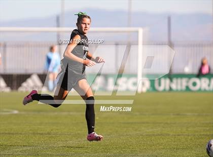 Thumbnail 3 in Bountiful vs. Olympus (UHSAA 5A Semifinal) photogallery.