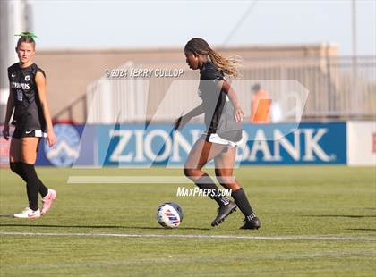 Thumbnail 1 in Bountiful vs. Olympus (UHSAA 5A Semifinal) photogallery.