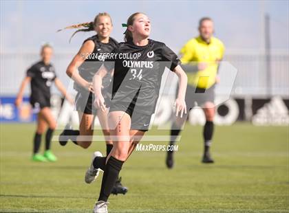 Thumbnail 3 in Bountiful vs. Olympus (UHSAA 5A Semifinal) photogallery.