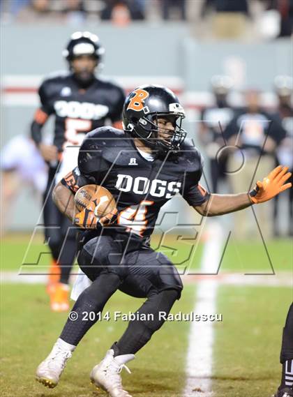 Thumbnail 1 in Wallace-Rose Hill vs. Starmount (NCHSAA 1AA Final) photogallery.