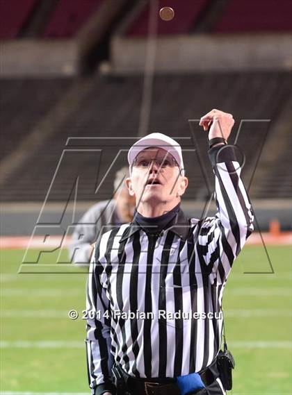 Thumbnail 1 in Wallace-Rose Hill vs. Starmount (NCHSAA 1AA Final) photogallery.