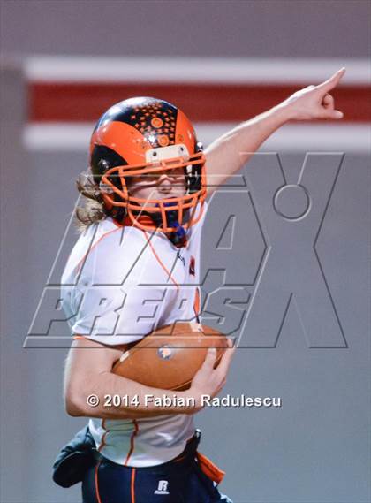 Thumbnail 2 in Wallace-Rose Hill vs. Starmount (NCHSAA 1AA Final) photogallery.
