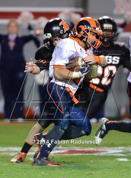 Thumbnail 3 in Wallace-Rose Hill vs. Starmount (NCHSAA 1AA Final) photogallery.
